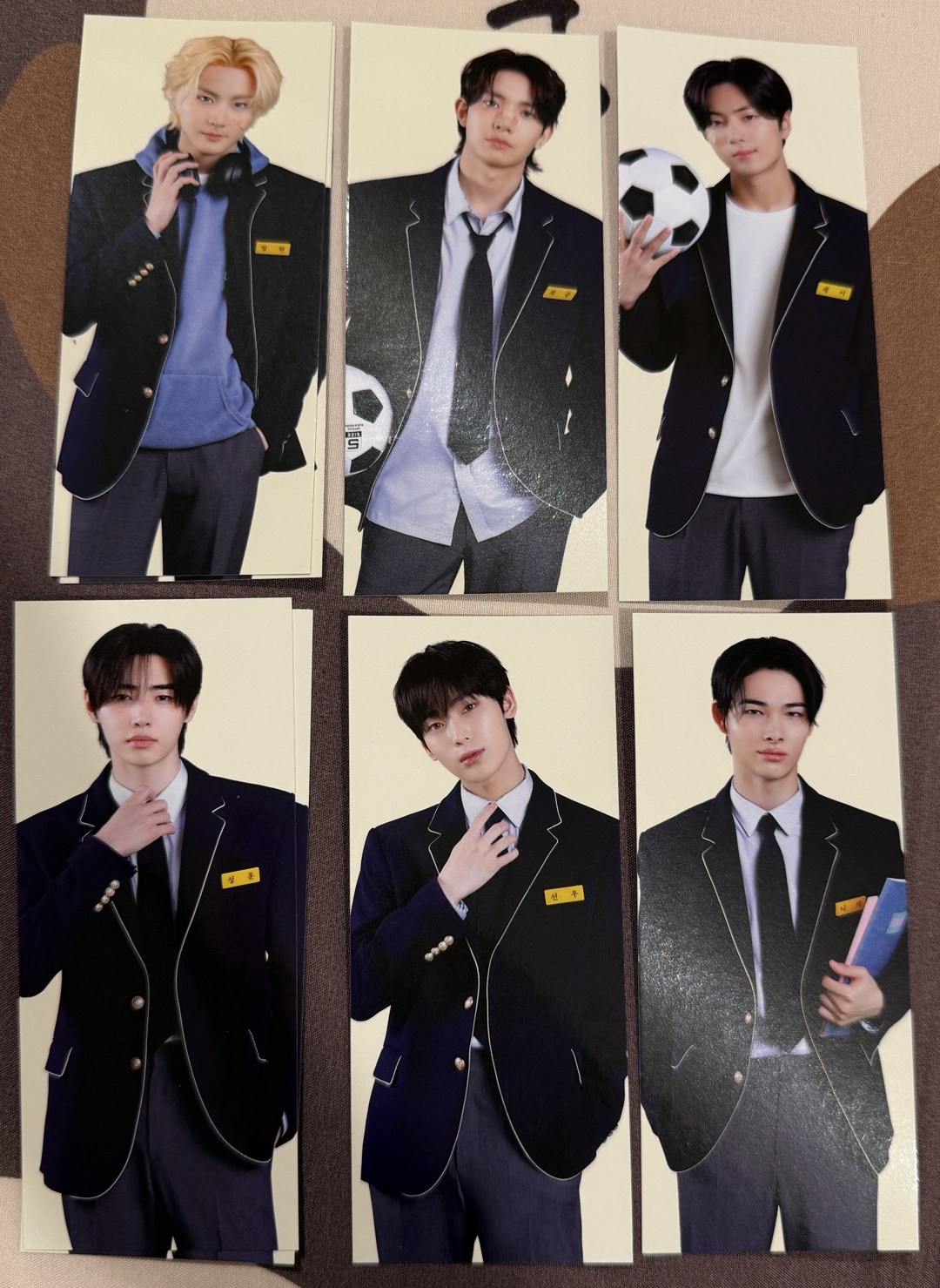 ENHYPEN WORLD 書籤 制服