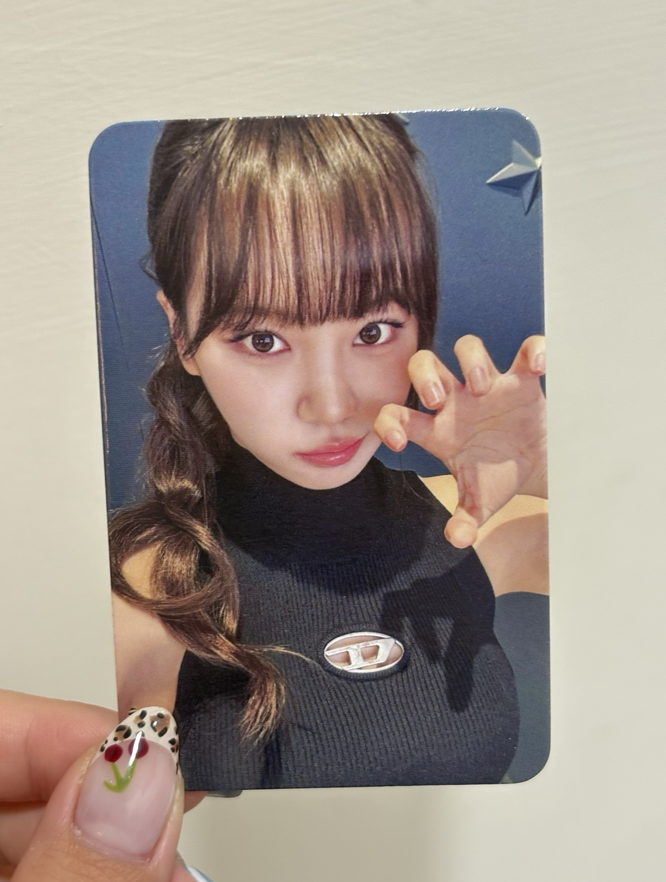 Le sserafim Hello82音源采