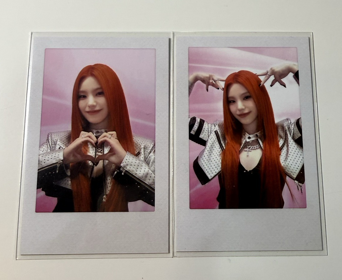 ITZY 禮志線下滿額拍立得一套