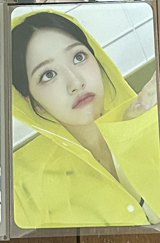 IVE SWITCH ms 簽售卡 3.0簽售 雨衣ver.