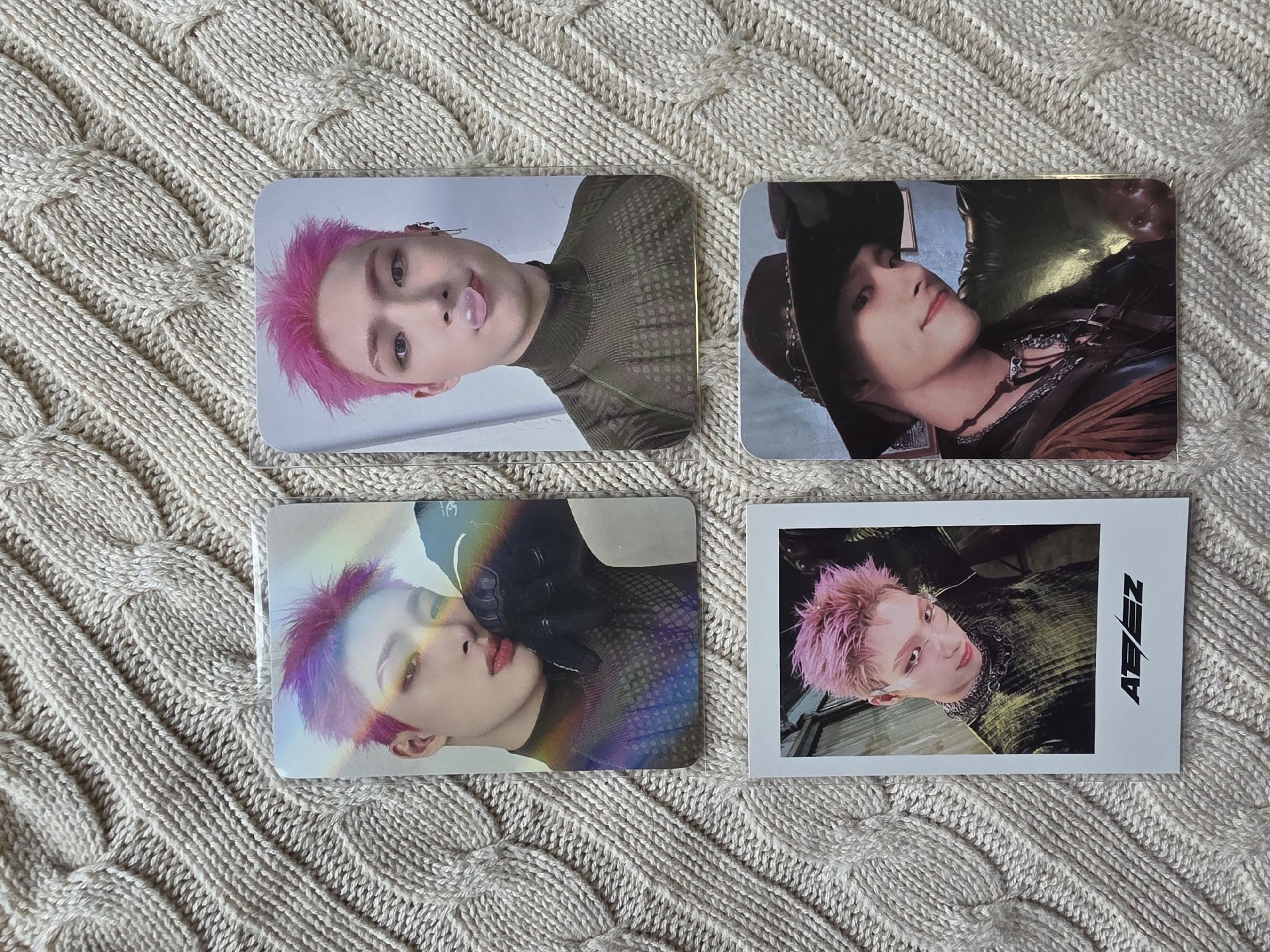 旼琦 Outlaw 特典卡 