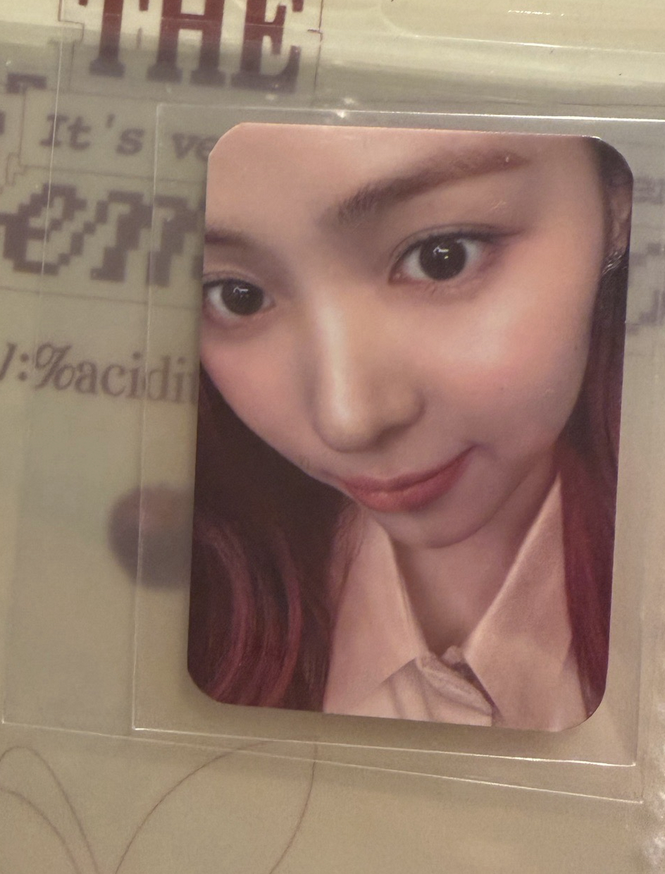 itzy 留真懟臉迷你卡