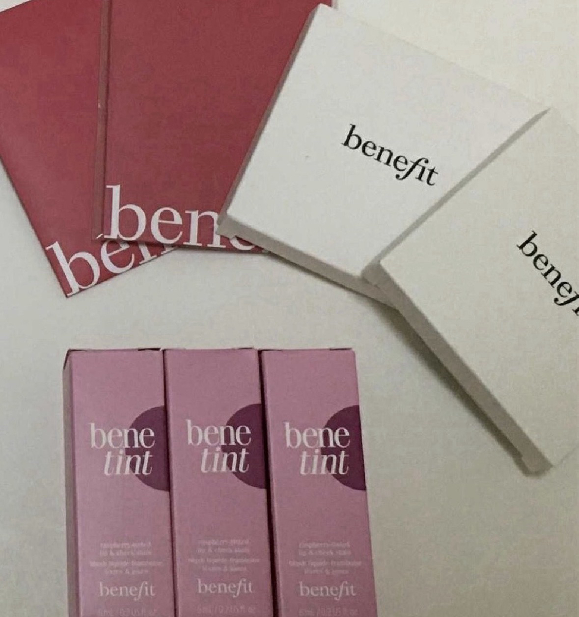 崔然竣代言 benefit 證件照 （含圖上所有）