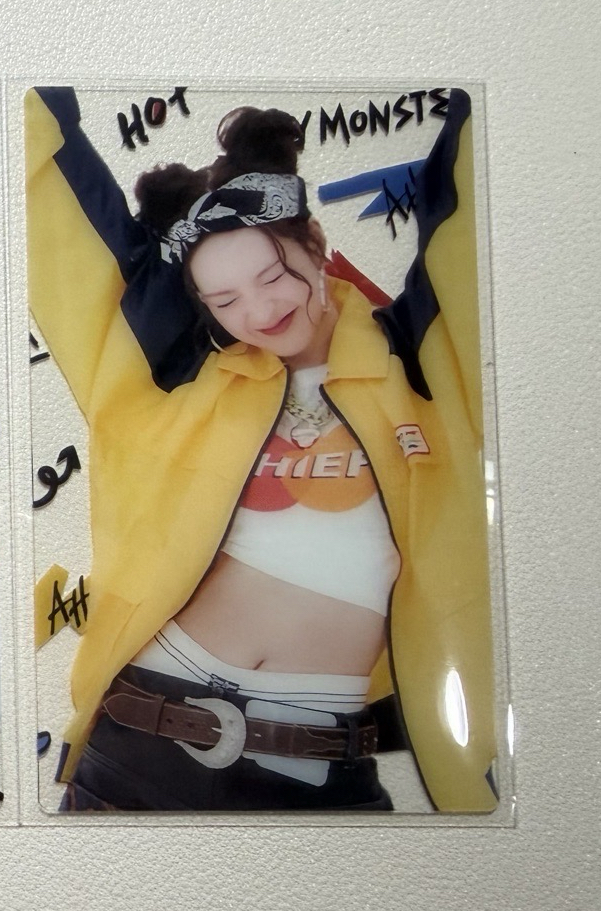 HOT SAUCE 隨機透卡 柒