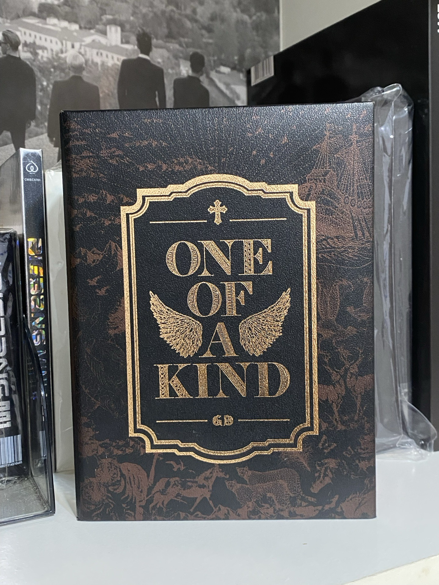 ONE OF A KIND GD