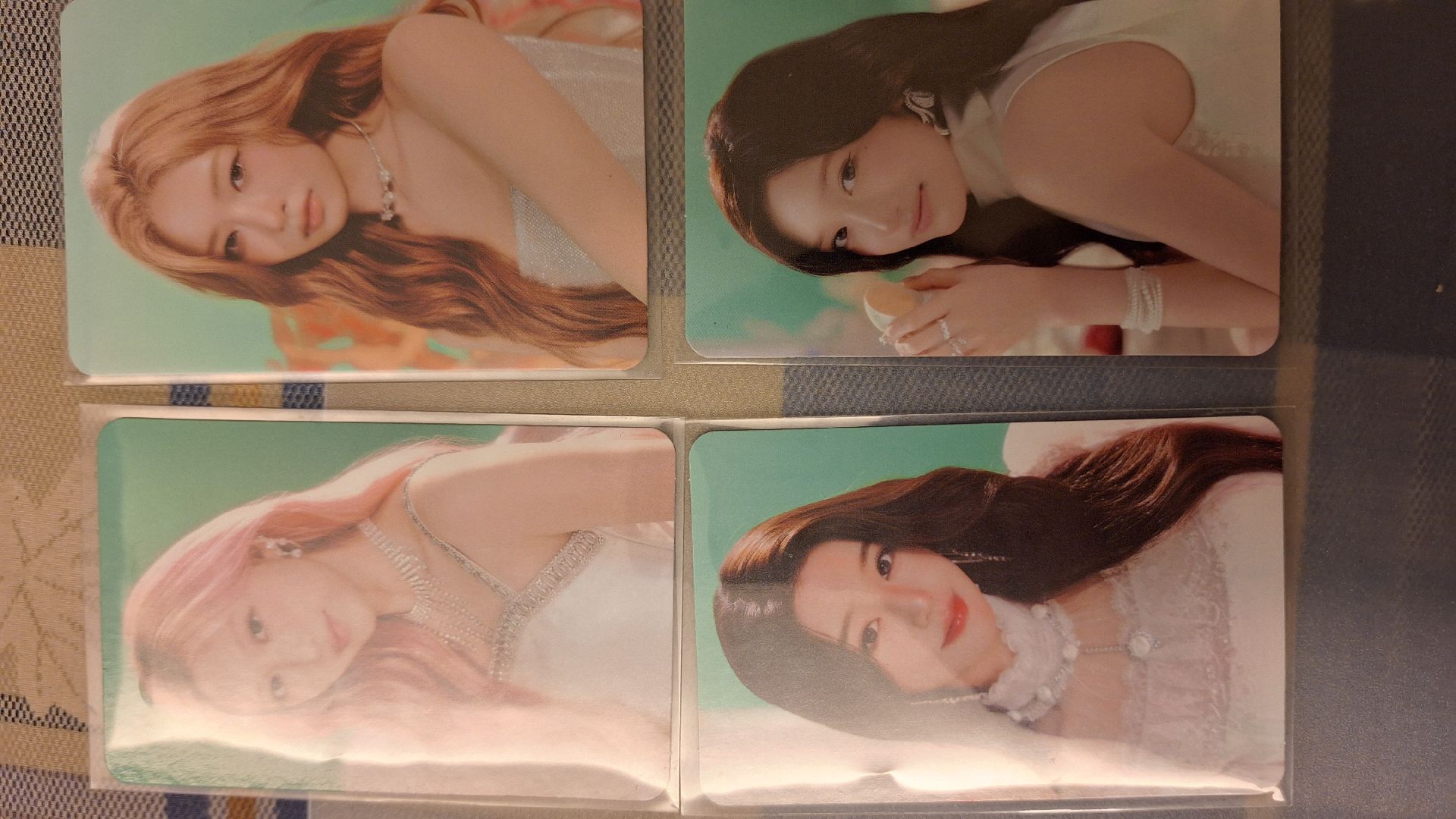 IVE 26 FC 官拍 隨機卡 員秋瑞怜