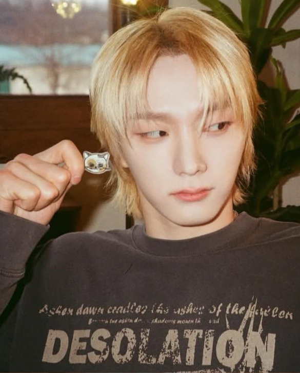 🌃深夜福利🌃成淏校服（含12張成淏卡）