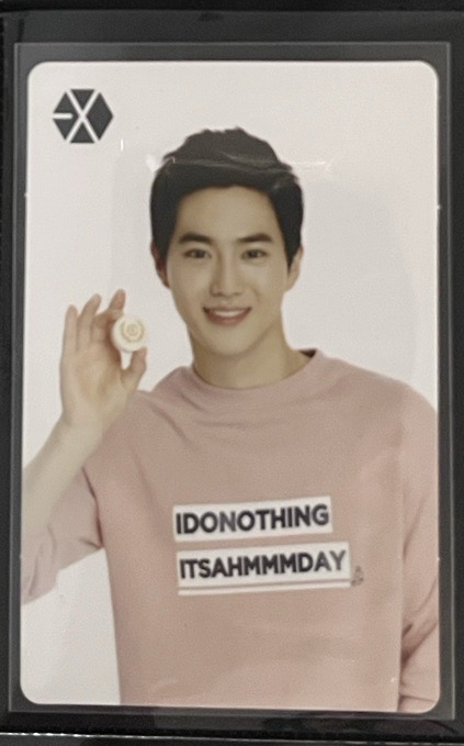 Sum Cafe小卡SUHO金俊勉