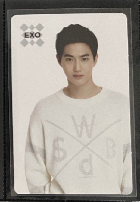 SUM cafe小卡SUHO金俊勉