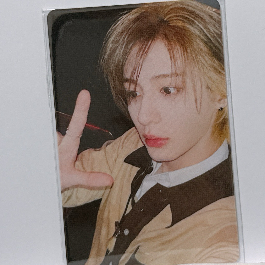 🐟比耶李涵尼 日咖單封特典