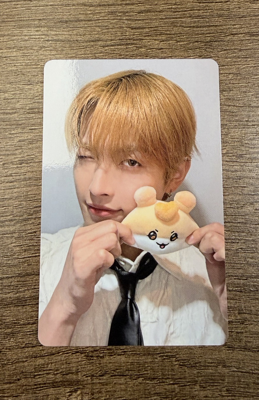 MIGHTEEZ 隨機卡 Wonder Room 卡包