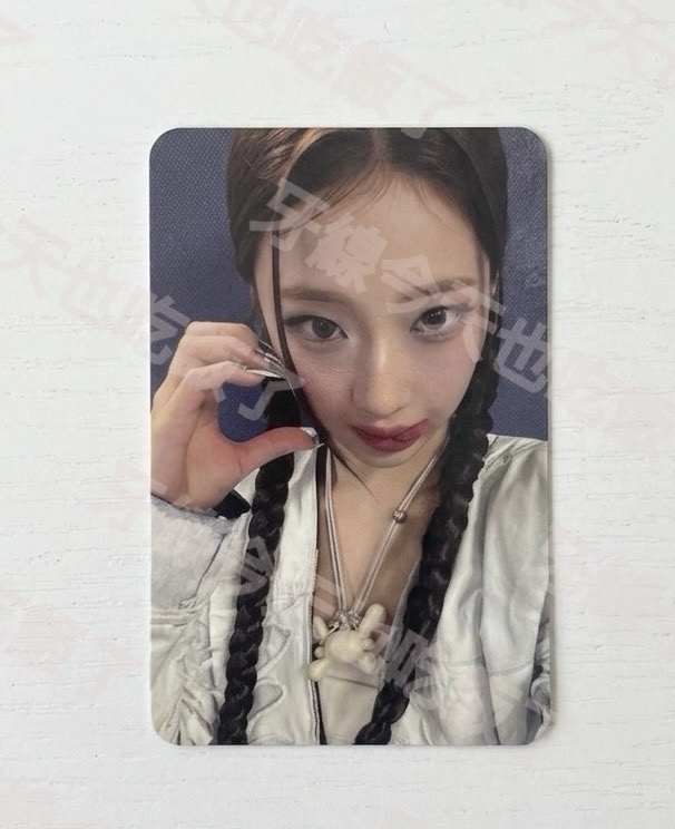 BABYMONSTER🦥  仁寺洞線下活動任務卡 露