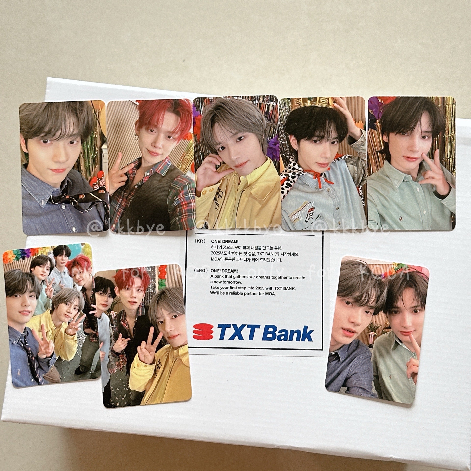 2025 TXT 年曆 整組