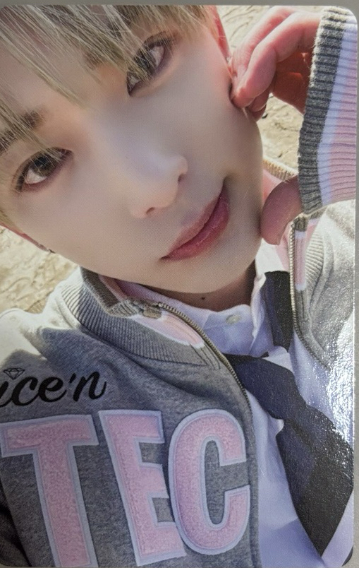 臉頰愛心（需多帶五張小卡）