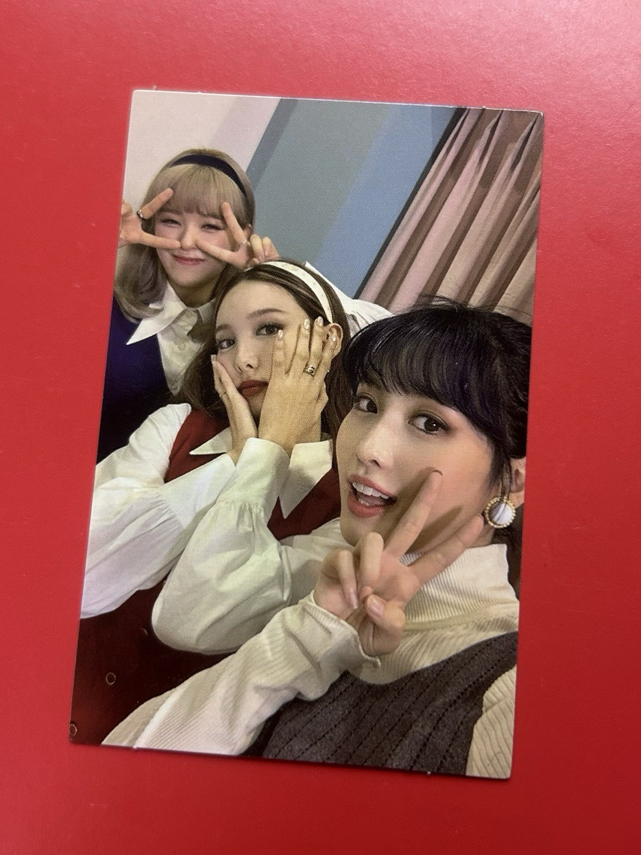 TWICE 娜定Mo三人卡