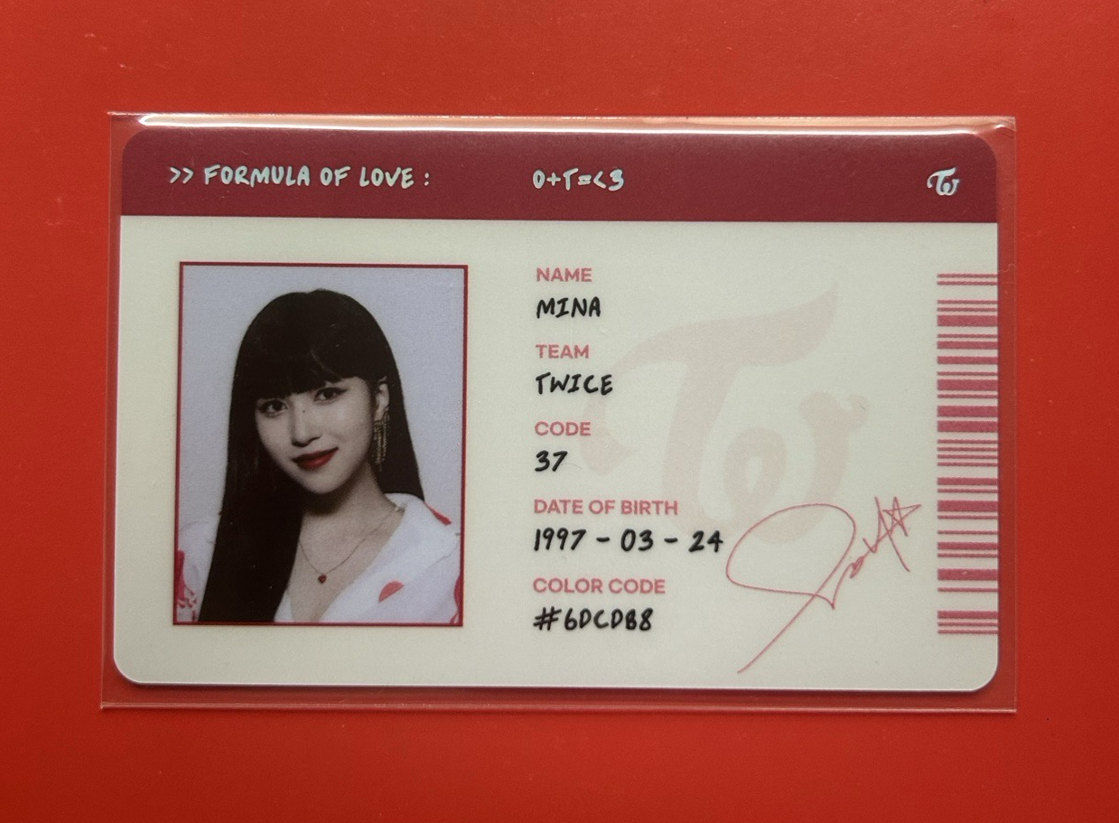 TWICE Mina證件