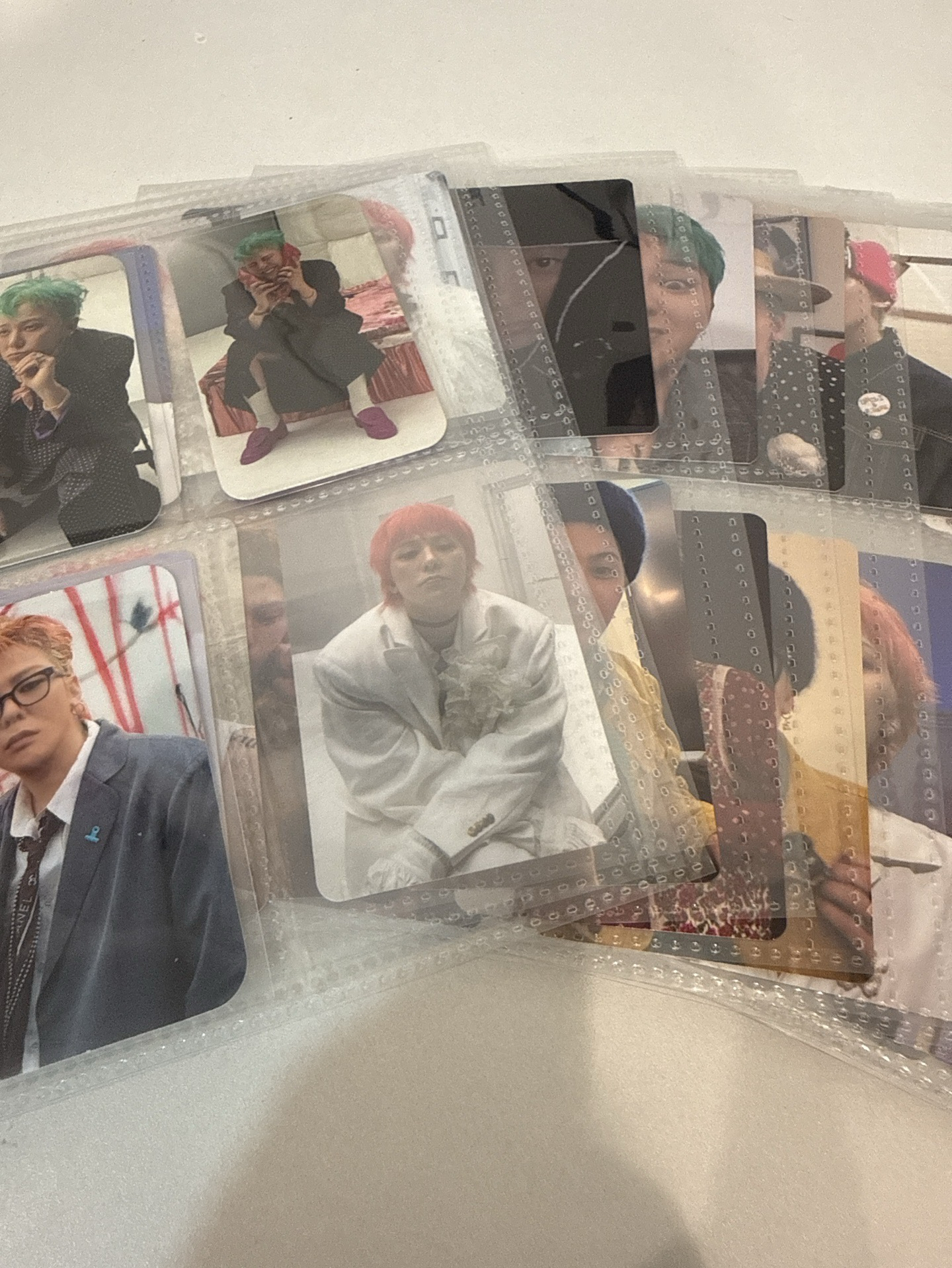 權志龍小卡跳樓大拍賣