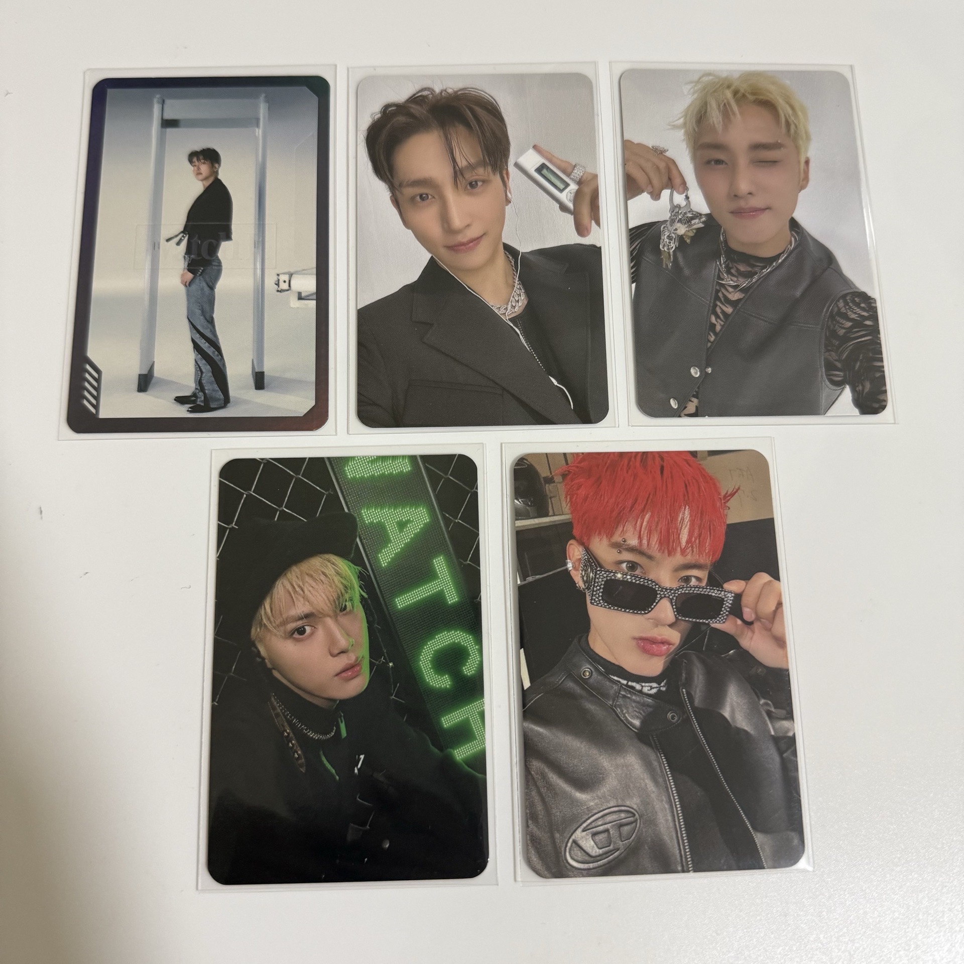 〈Pt.2 Sixth Sense〉專輯卡