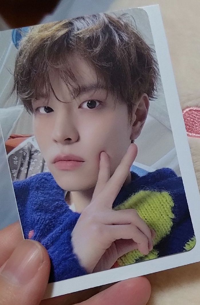 玟後背包卡（臉有小損）