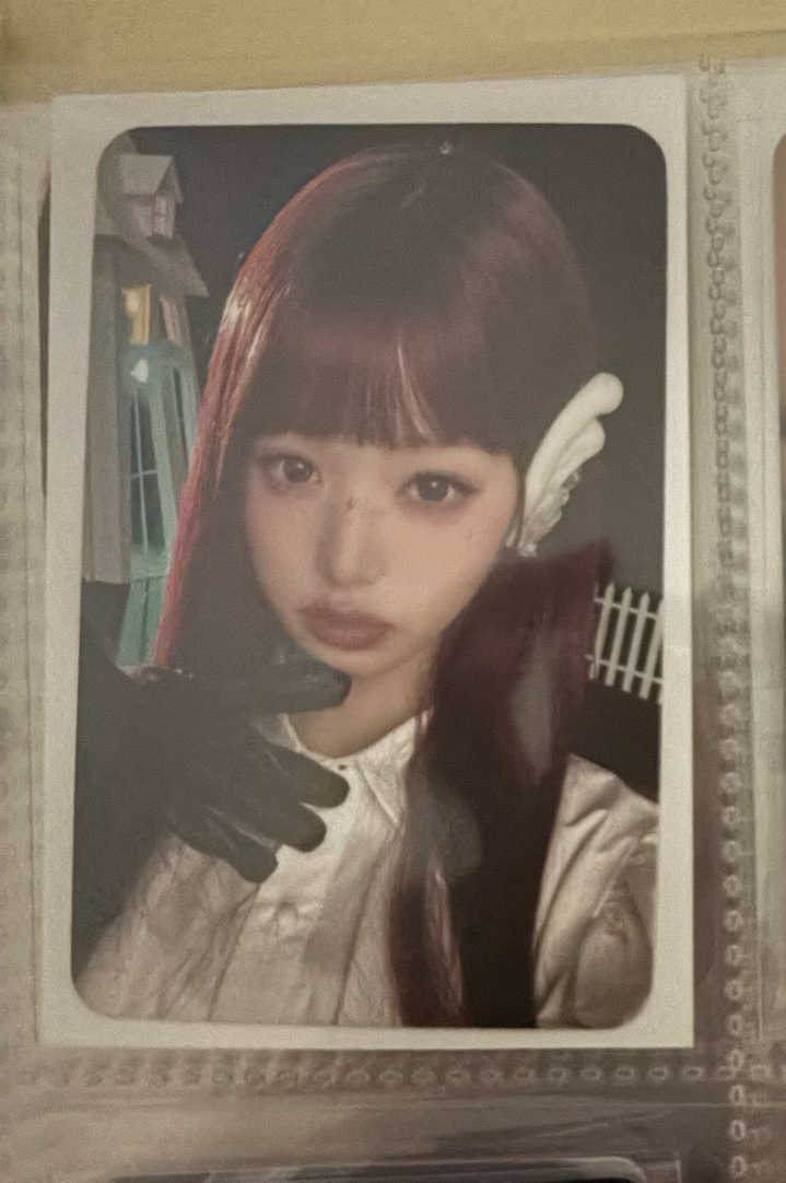 紅髮員