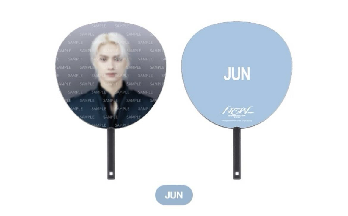 new日巡大扇+徽章