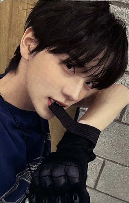 yzy7.0 手繪卡背 申惟