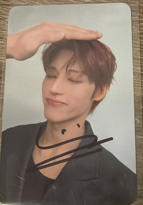 阿榮 摸摸頭 親簽版