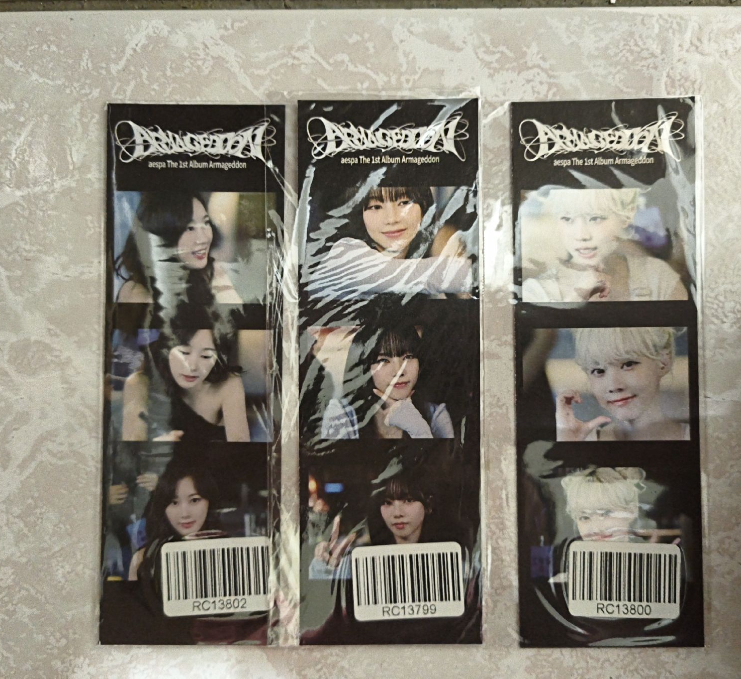 正規一 kms 簽售卡 咖啡廳三宮格全新未拆