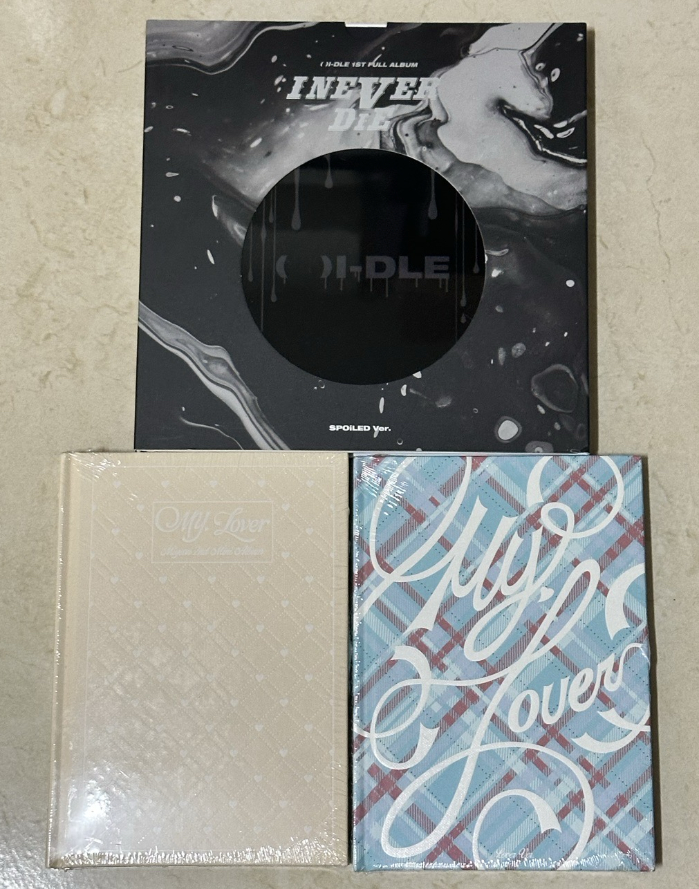 正規一黑版全專+麵lo一套未拆 免包（價格已扣除）