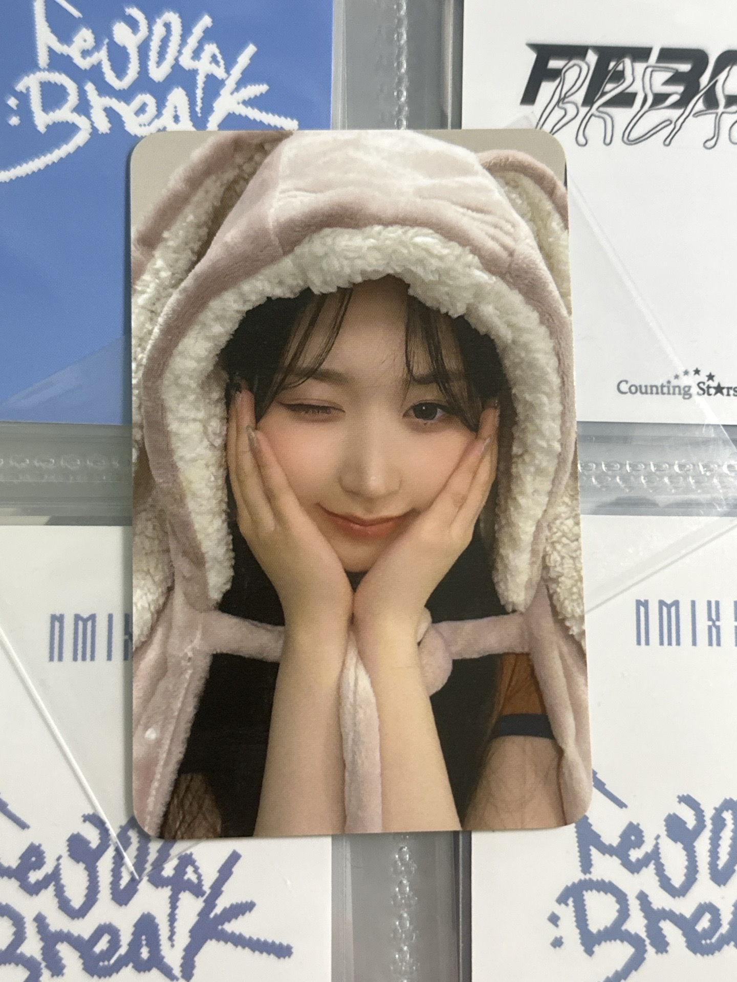 NMIXX el兔子毛毯嫄