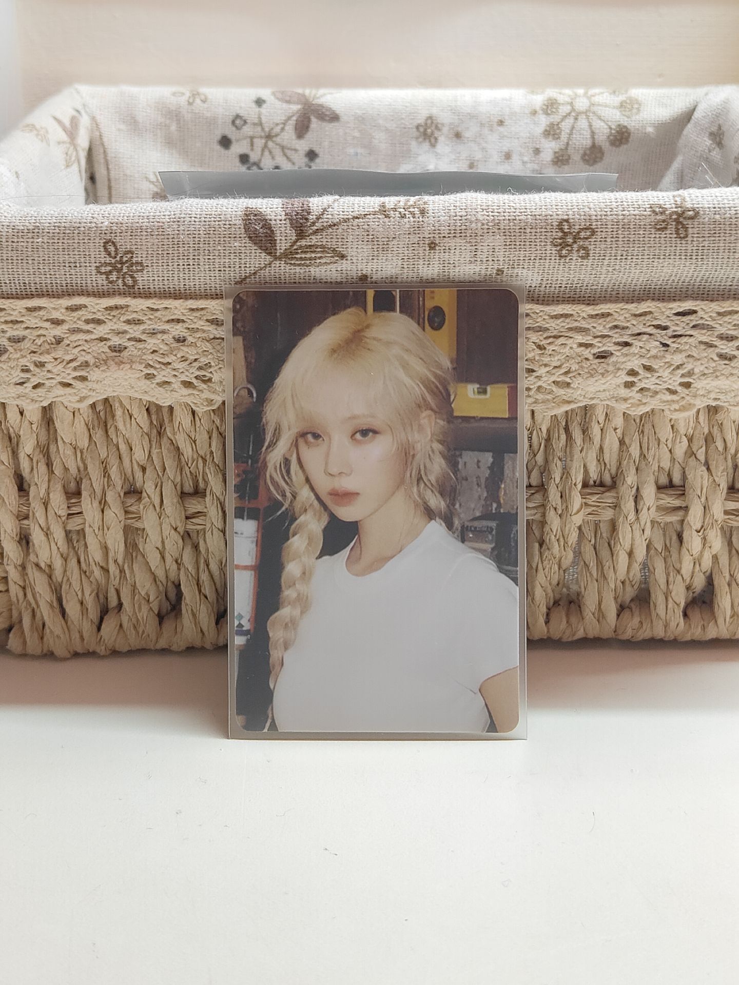 芭莎冬(官拍金髮巨美）