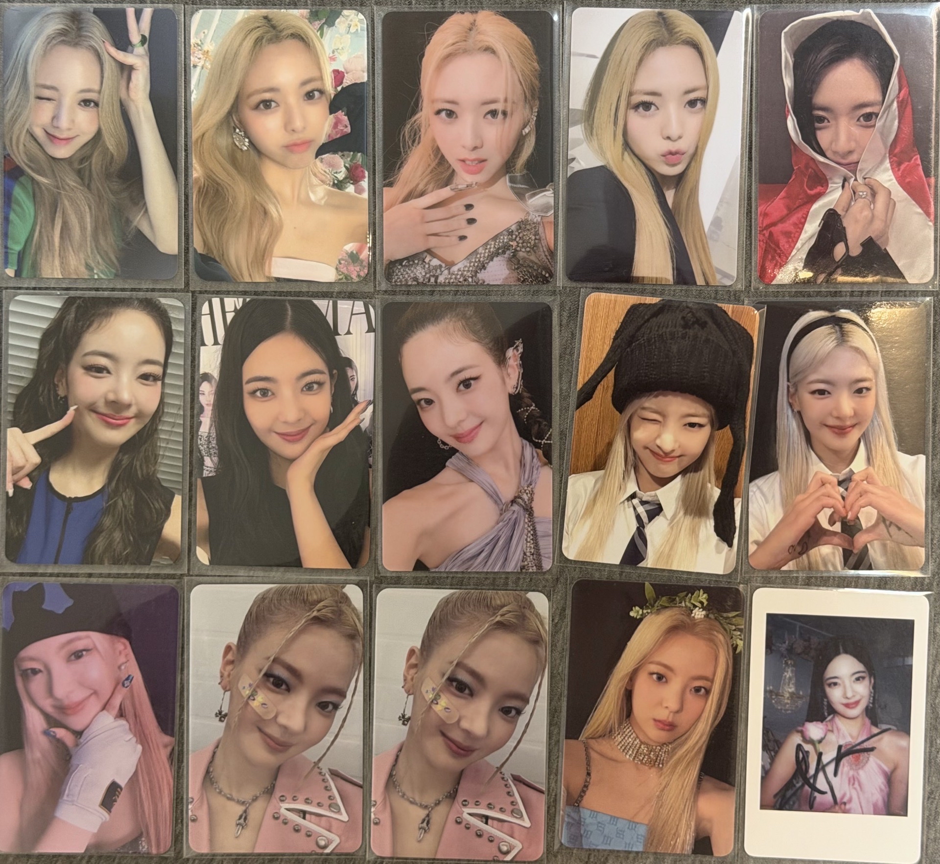 ITZY 有娜 Lia 特典 專卡