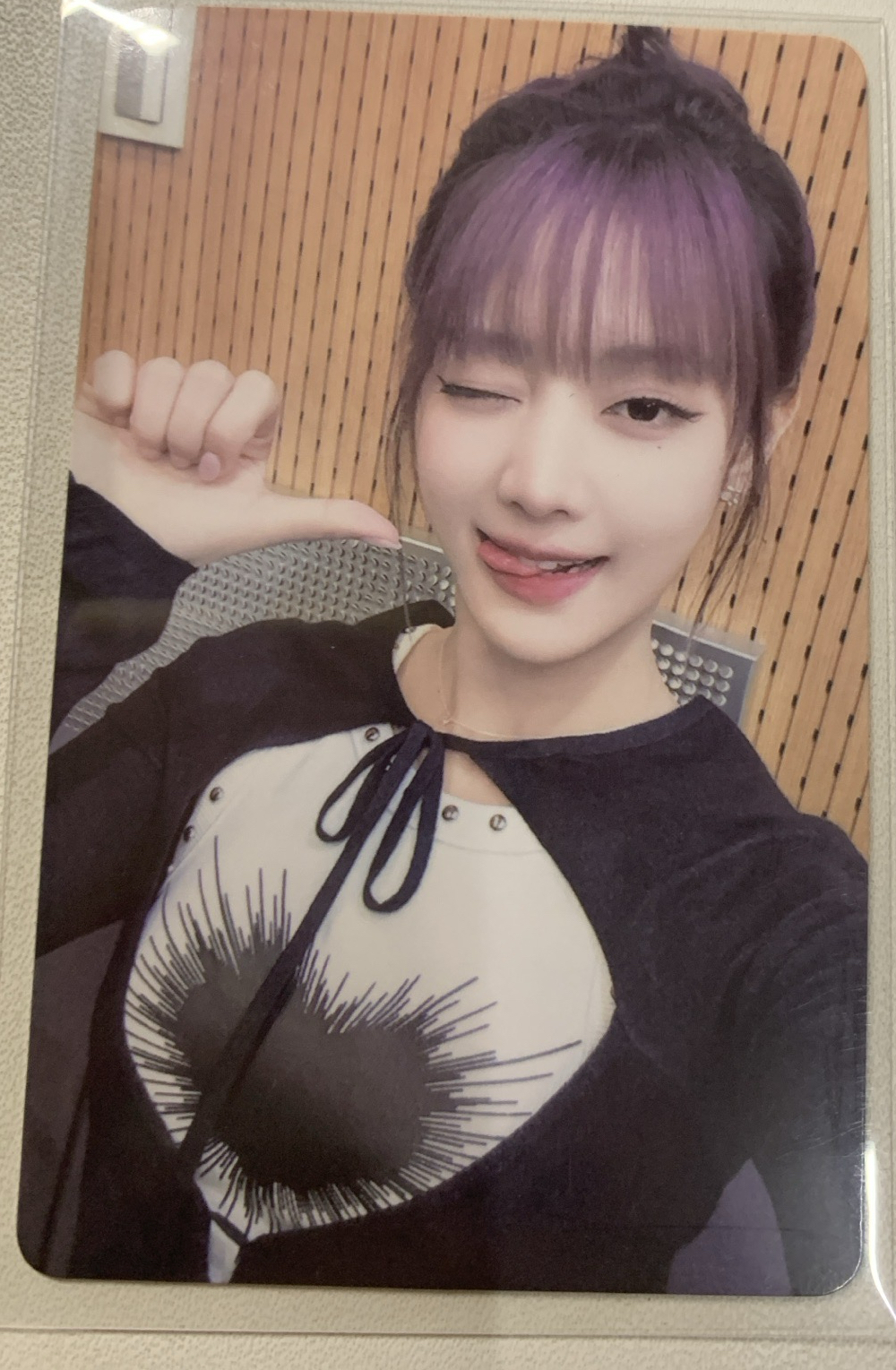 We are kms 1.0 特典卡 v3