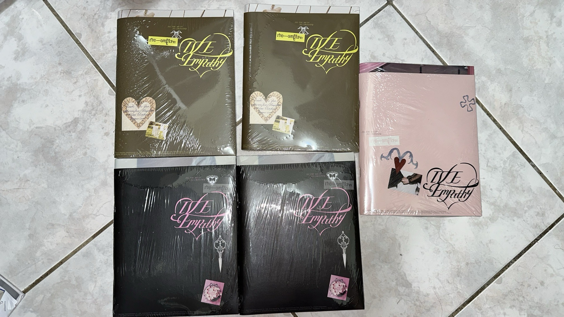 IVE EMPATHY 未拆專