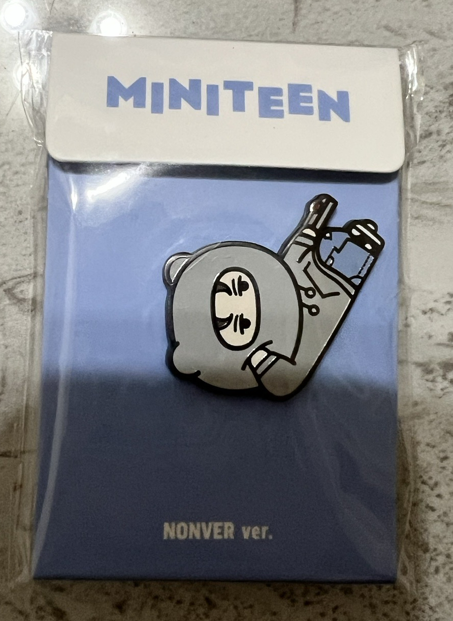 (全新未拆）MINITEEN 徽章 NONVER