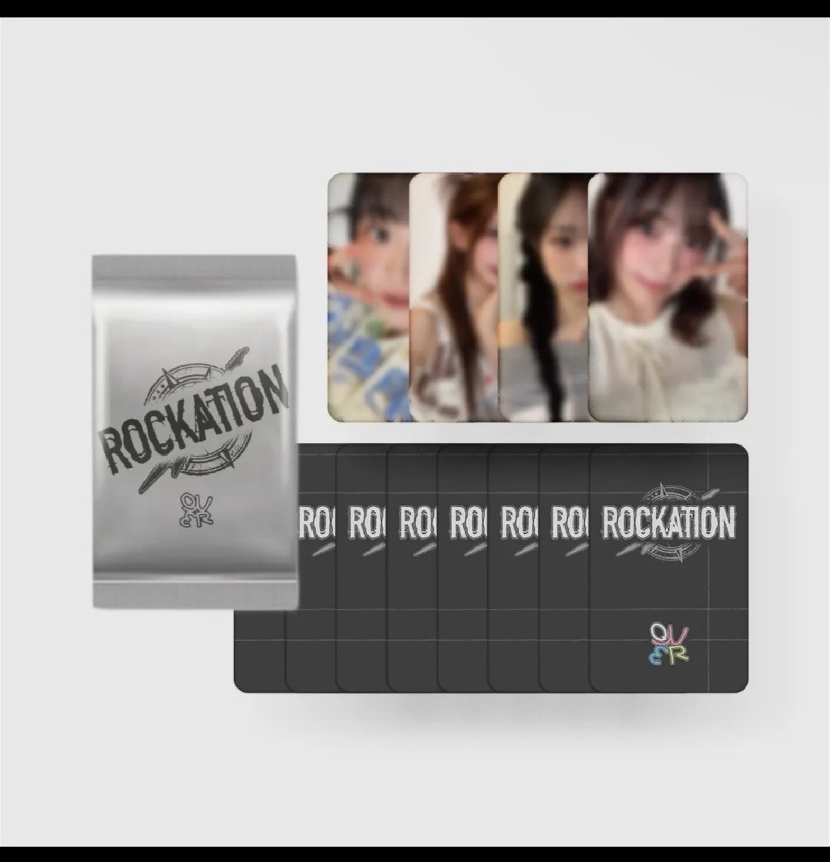 QWER世巡卡包（內含12張小卡）