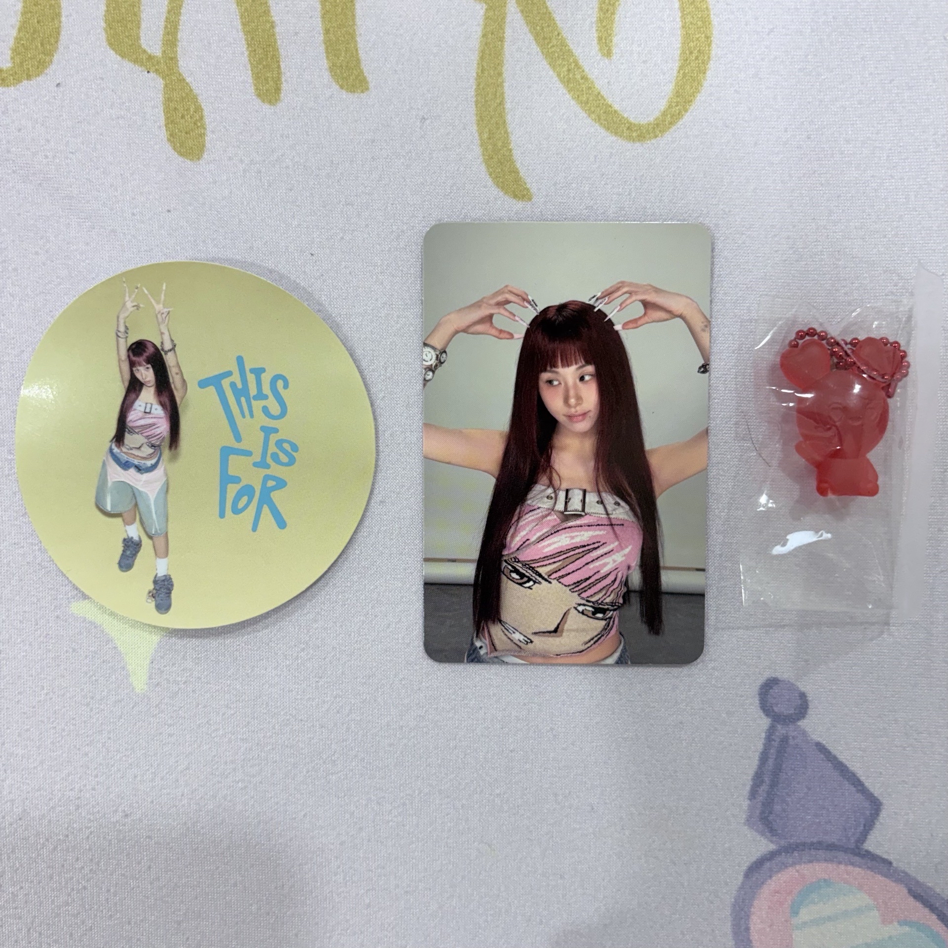 【TWICE】彩瑛 專輯卡 貼紙 LOVELY吊飾