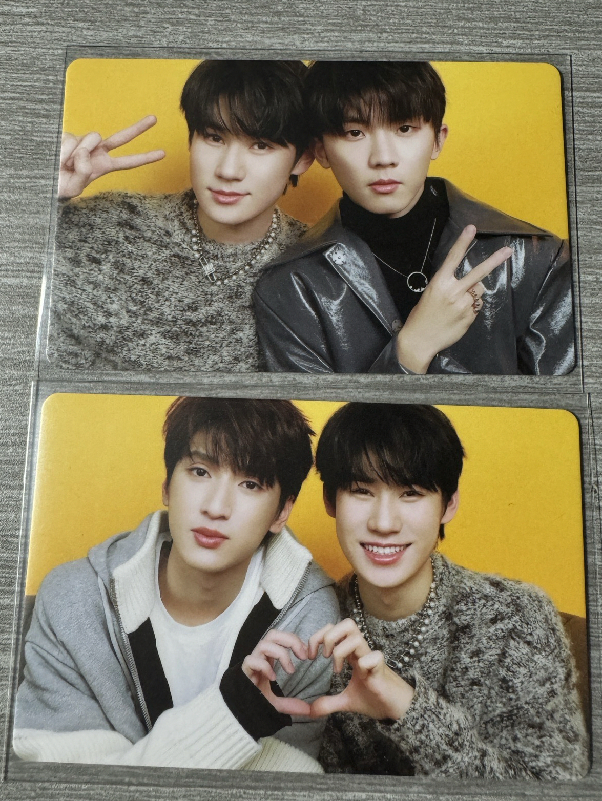 15/56黃底兩張一起