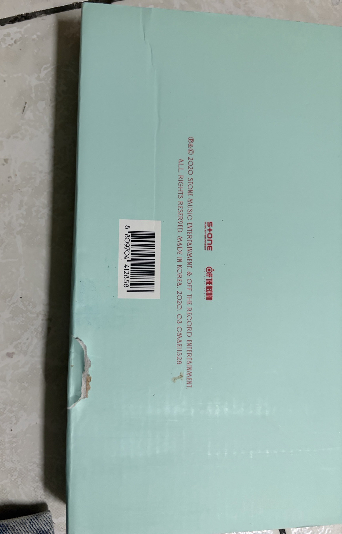 IZ*ONE SECRET DIARY Photobook Package 寫真集 年曆組（瑕疵較嚴重）