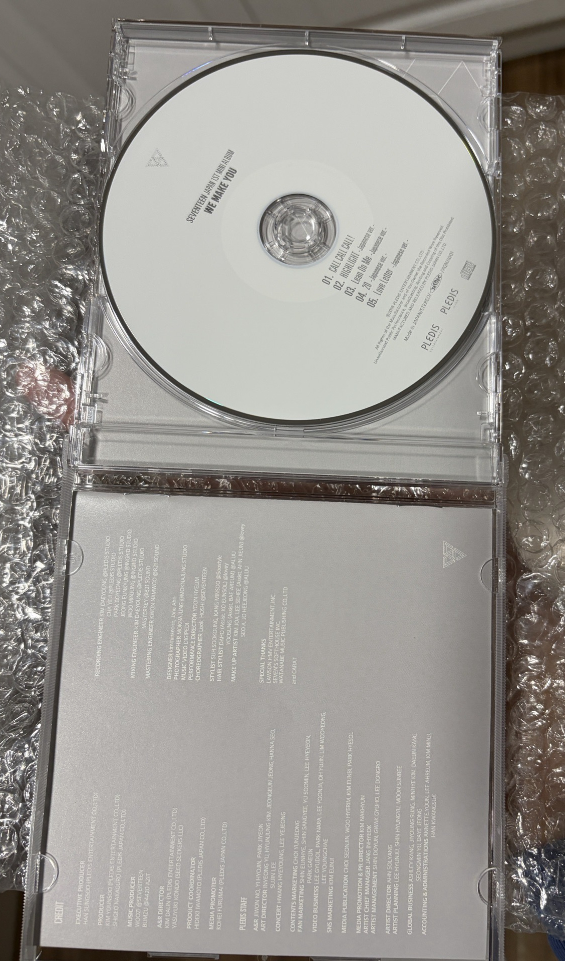 Seventeen 第一張日本mini專輯We make you（2018）