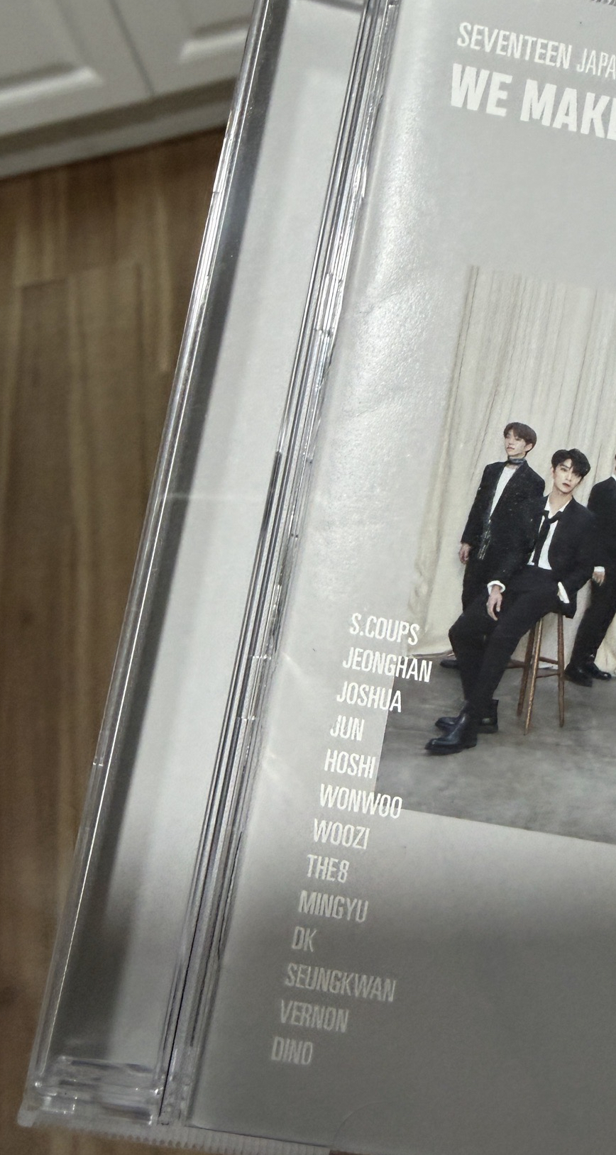 Seventeen 第一張日本mini專輯We make you（2018）