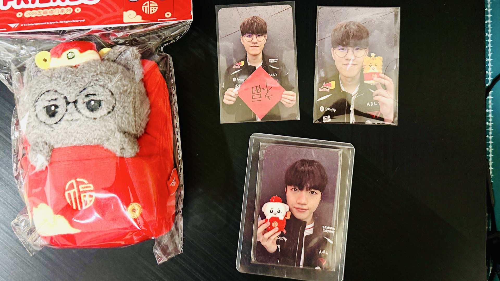 ［現貨］新春限定F+兩張O卡