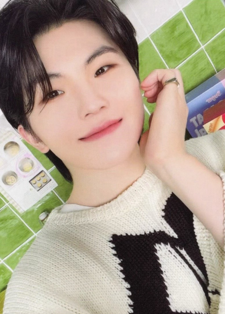 23‘HOME 周邊卡 衛衣卡