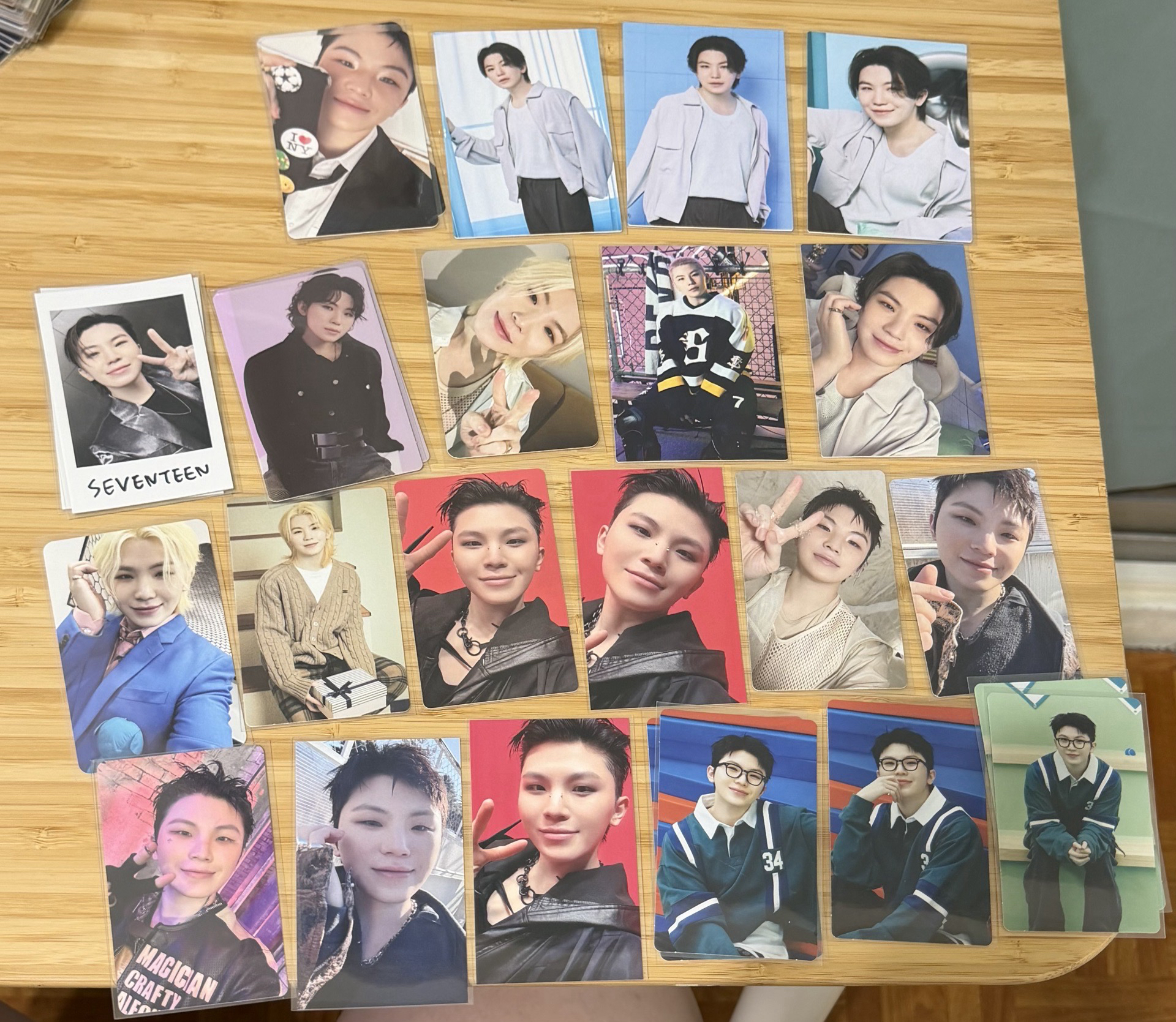 SEVENTEEN Woozi 小卡們