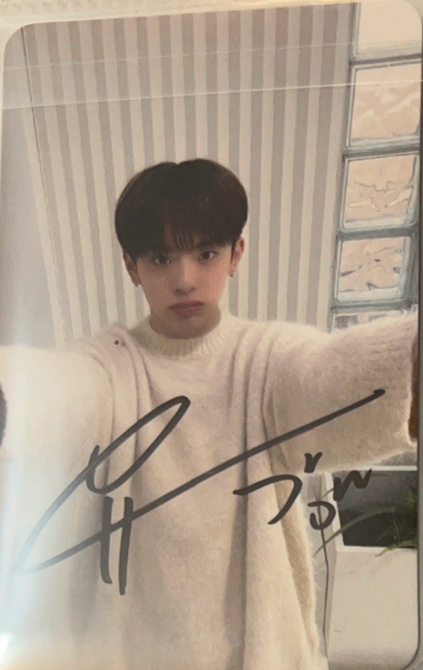 柳岡旻 璨綠時光香港場簽卡