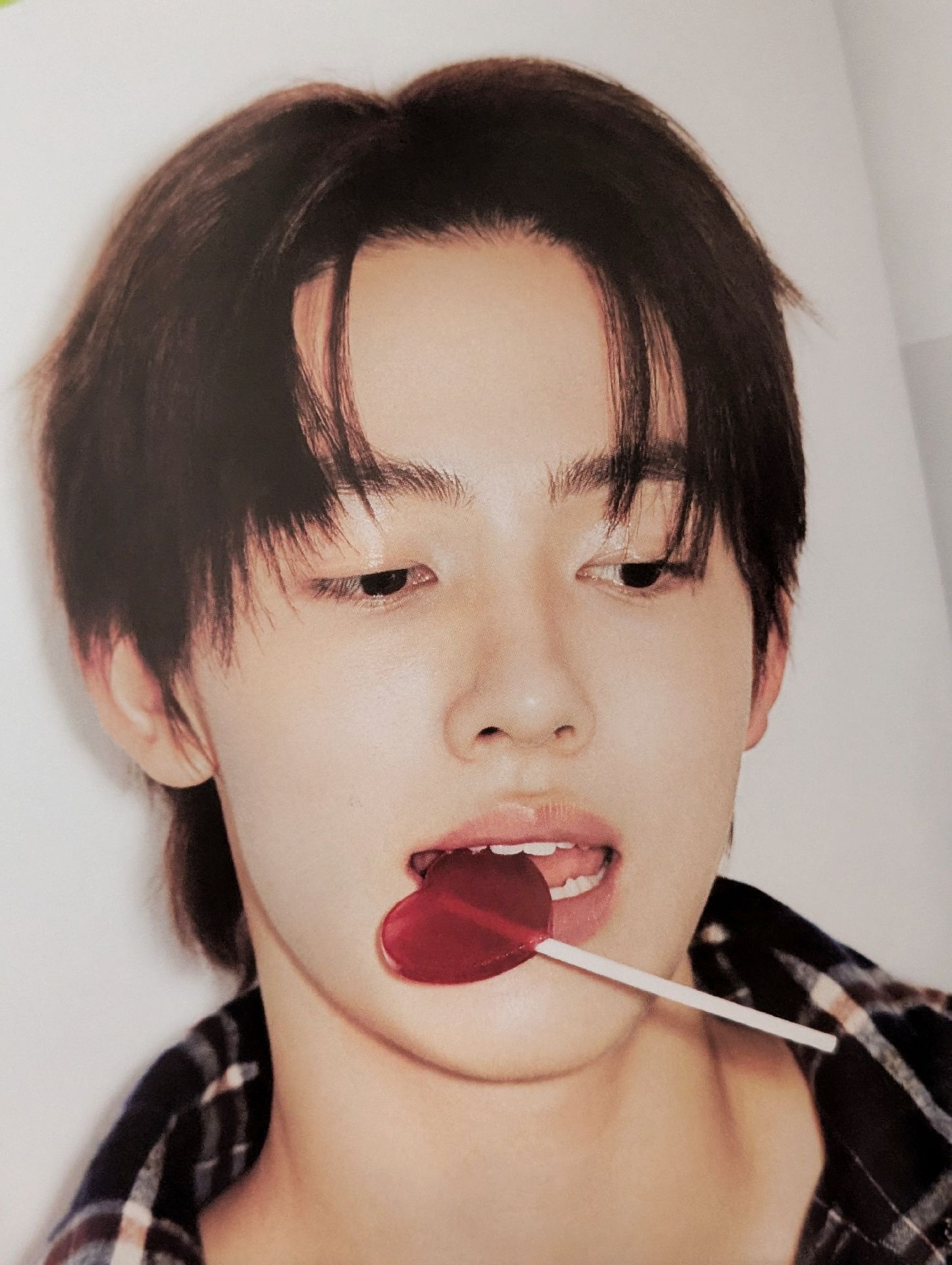 DAZED 團封雜誌小盤