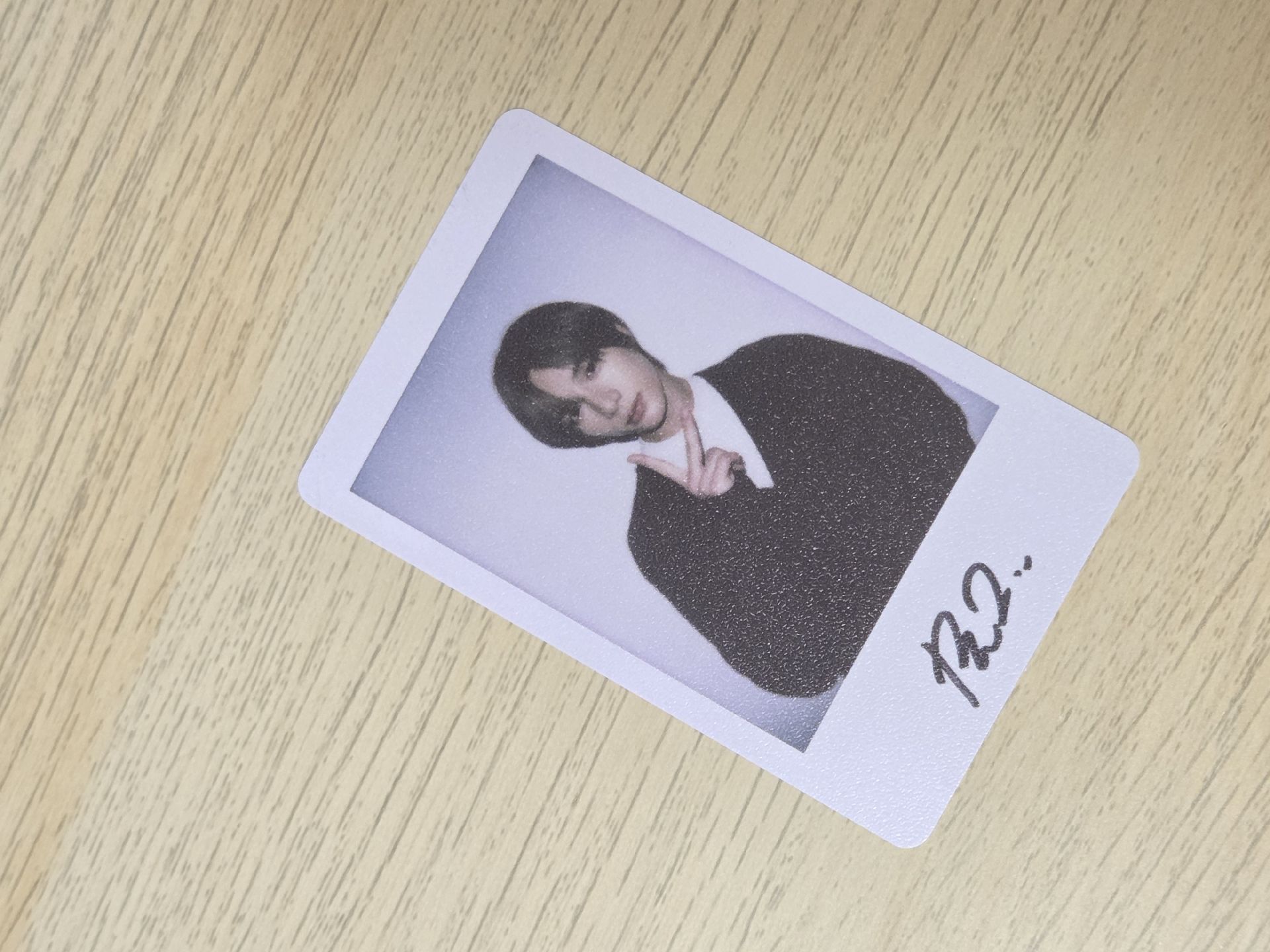 有年代感的拍立得圭（先不要滑走這張背面手寫字超好看）