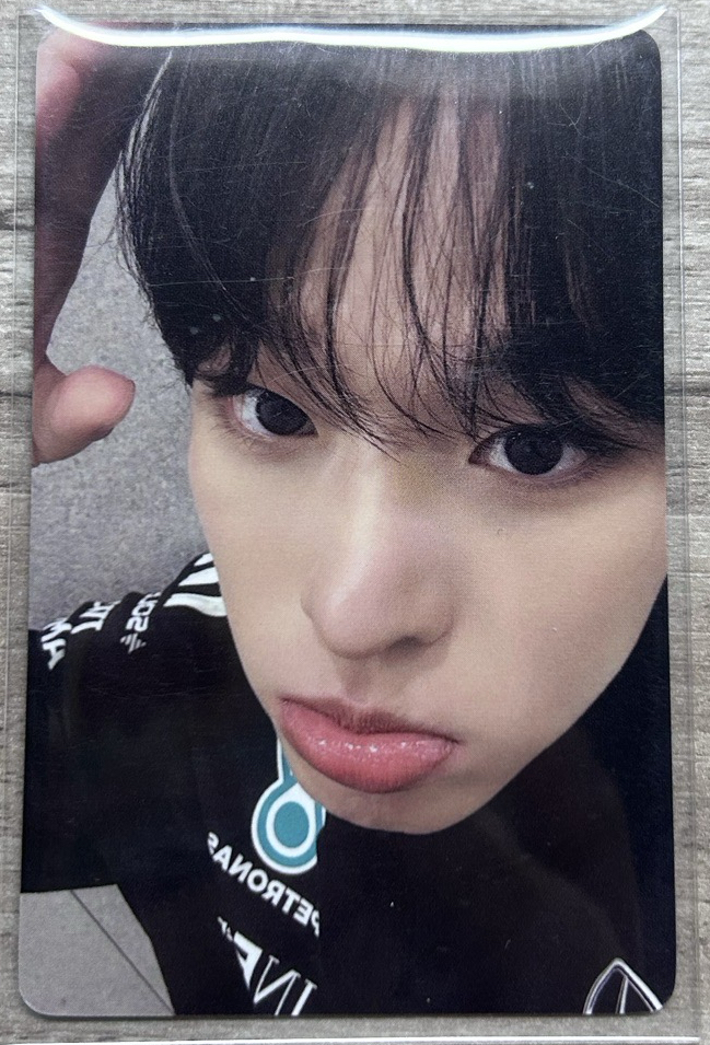 color yzy1.0簽售卡 riku