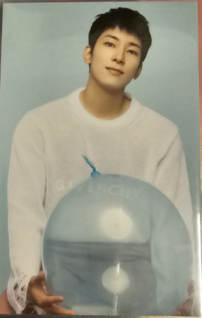 Seventeen 圓 Tower Records 特典卡