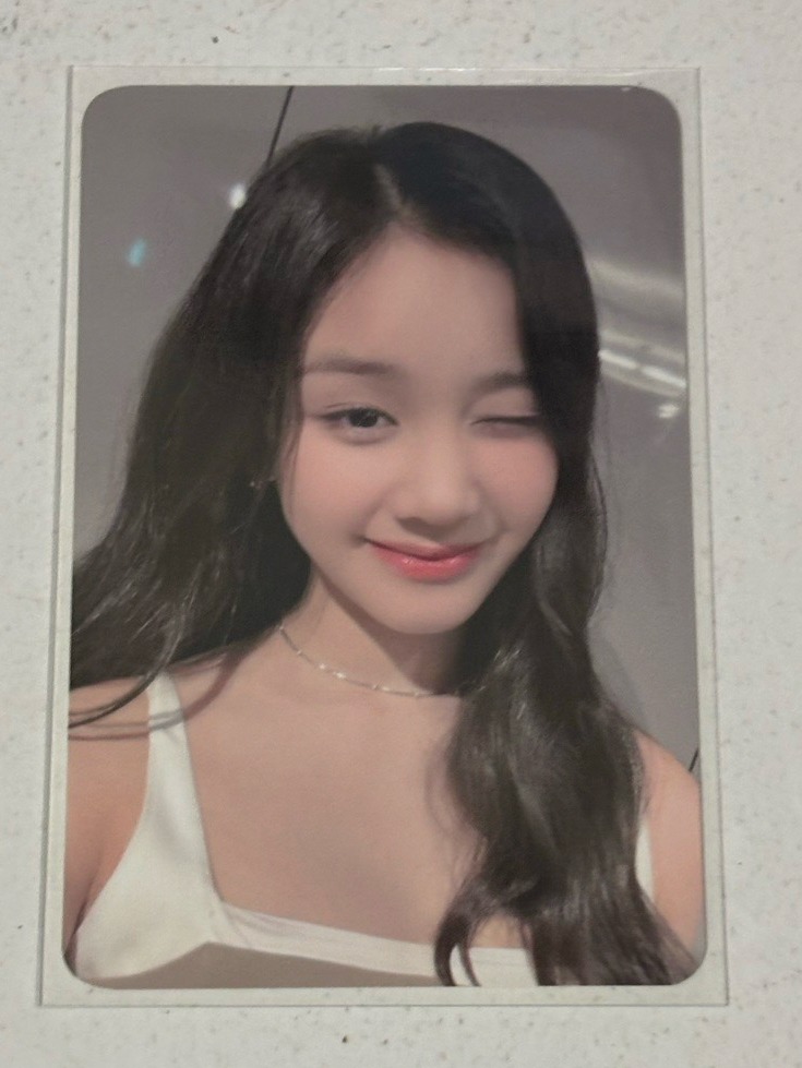 24 FM K4 台北簽售+24 玫瑰日YG幸運卡ver.c 貓抓 PHARITA